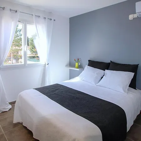 3 Bedroom Beautiful In Holiday home